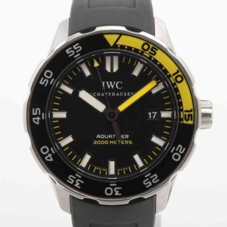 11408 - IWC - IW356802 - pre-owned conditions with MINOR signs of usage - With Card