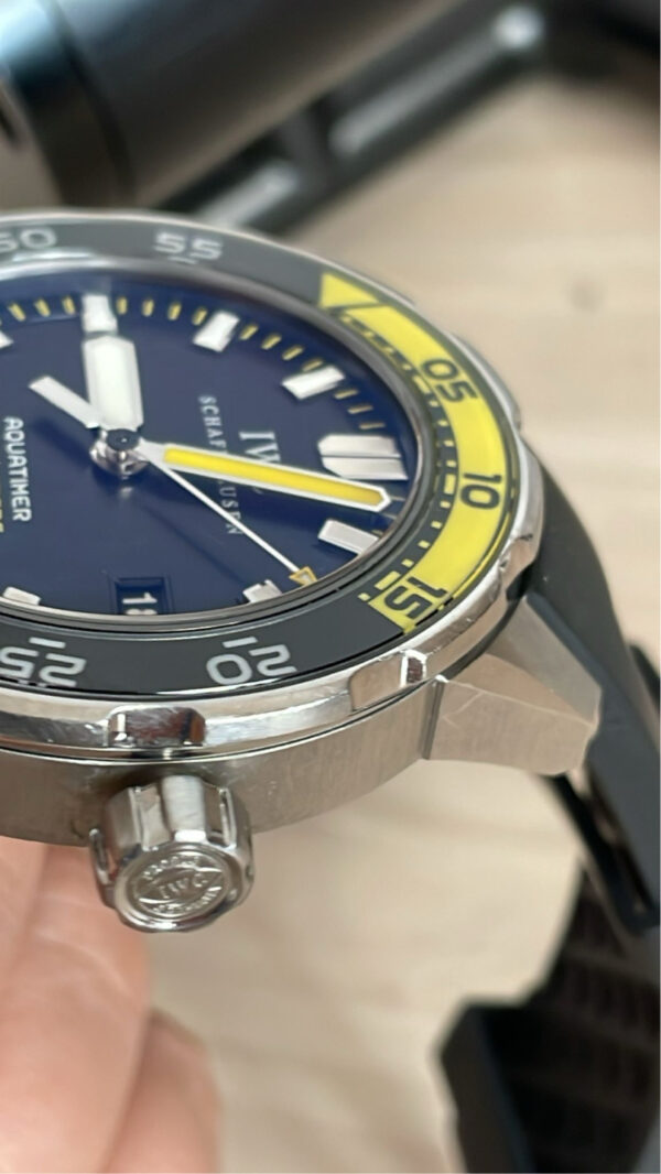 11408 - IWC - IW356802 - pre-owned conditions with MINOR signs of usage - With Card - Image 4