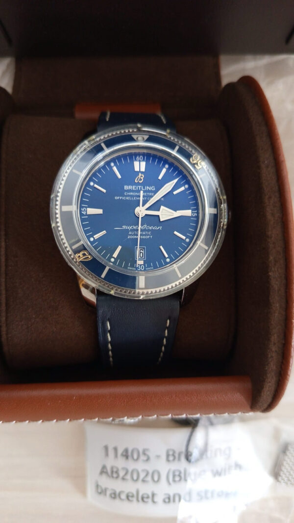 11405 - Breitling - AB2020 (Blue with bracelet and strap) - pre-owned conditions with MINOR signs of usage - Card & Box - Image 2