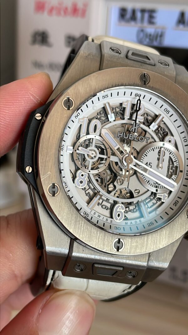 11374 - Hublot 411.NE.2010.LR.JSM15 (2024)- pre-owned conditions with MINOR signs of usage - Card & Box - Image 9