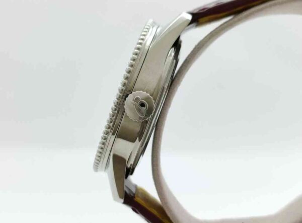 11333 - Breitling - A17395 - pre-owned conditions with MINOR signs of usage - Card & Box - Image 2