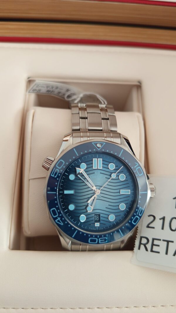 11282 - Omega 210.30.42.20.03.003 (2023) - RETAIL READY - Card & Box - Image 8