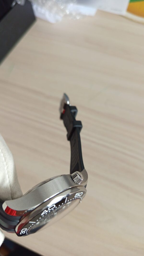 11264 - Omega - 210.32.44.51.01.001 - pre-owned conditions with MINOR signs of usage - With Card (2022) - Image 5