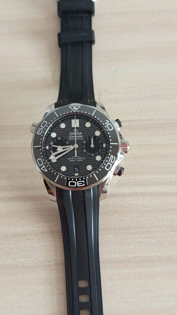 11264 - Omega - 210.32.44.51.01.001 - pre-owned conditions with MINOR signs of usage - With Card (2022) - Image 11