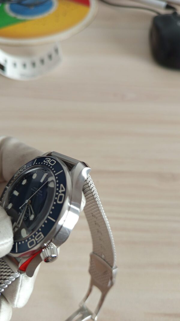 11255 - Omega - 210.30.42.20.03.002 (2023) - RETAIL READY - Card & Box - Image 10