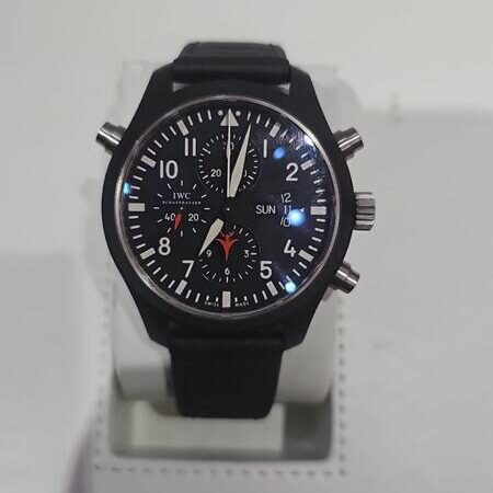 11214 - IWC - IW379901 pre-owned conditions with MINOR signs of usage - Card & Box