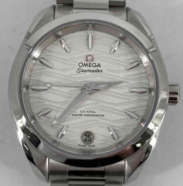 11210 - Omega - 220.10.34.20.02.002 - pre-owned conditions with MINOR signs of usage - Watch Only