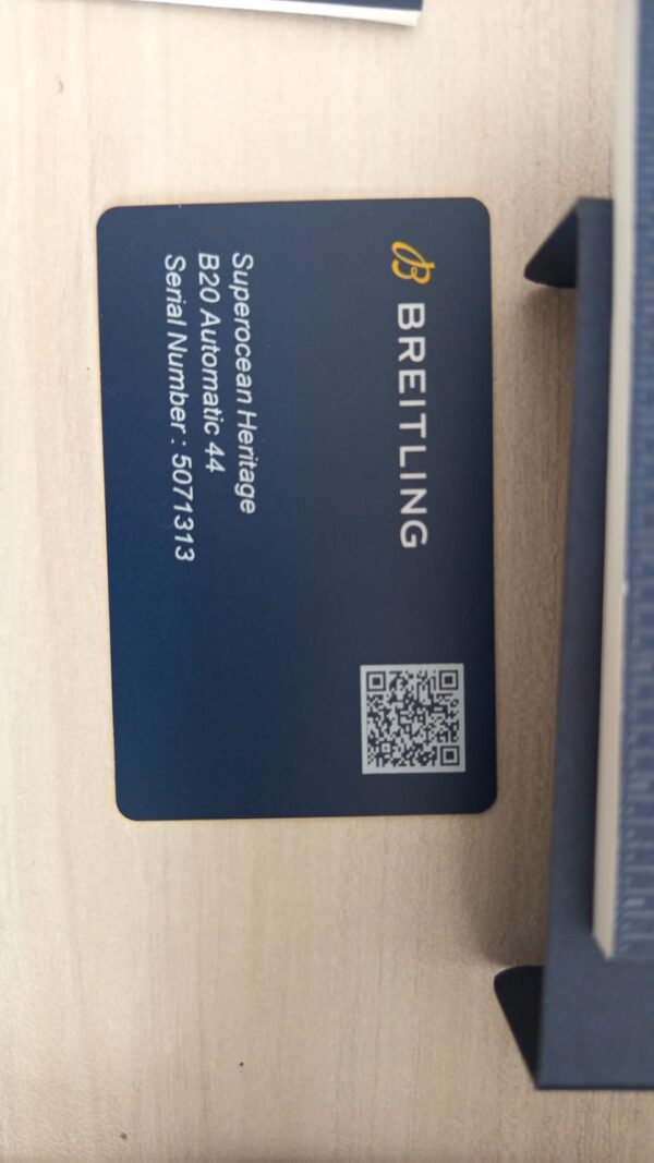 11172 - Breitling AB2030 - pre-owned conditions with MINOR signs of usage - Card & Box - Image 3