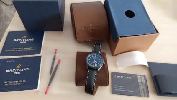11104 - Breitling M17314101B1X1 - pre-owned conditions with MINOR signs of usage - Card & Box - Image 8