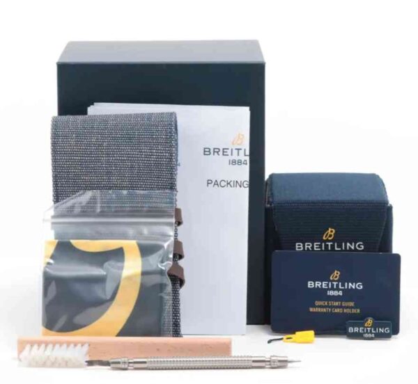 11785 - Breitling - V13317 - pre-owned conditions with MINOR signs of usage - Card & Box - Image 3