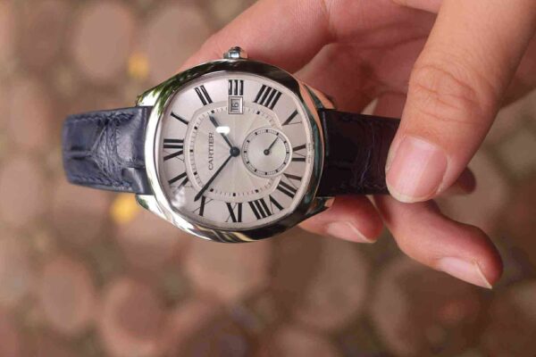 11915 - Cartier - WSNM0015 (2020) - pre-owned conditions with MINOR signs of usage - Card & Box - Image 2