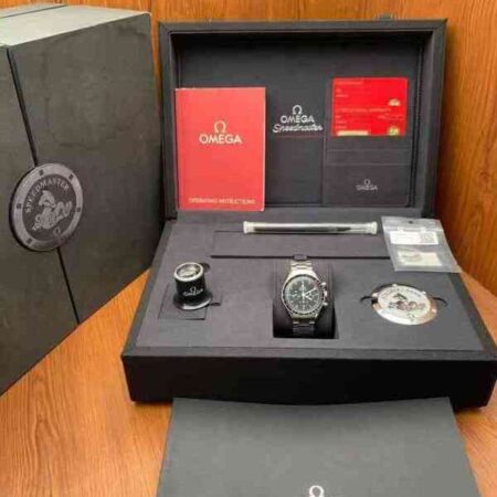 12149 - Omega - 311.30.42.30.01.005 - pre-owned conditions with MINOR signs of usage - Card & Box