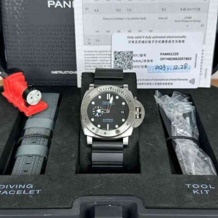 12109 - Panerai - PAM01229 - pre-owned conditions with MINOR signs of usage - Card & Box