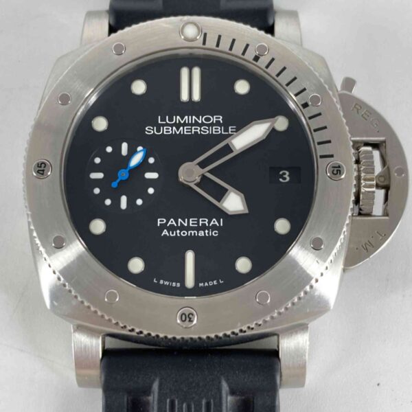 12088 - Panerai - PAM00682 - pre-owned conditions with MINOR signs of usage - Card & Box