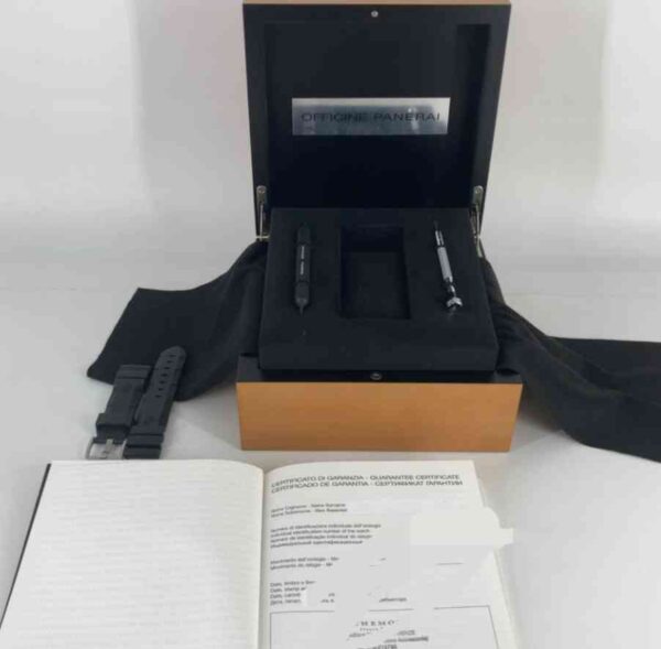 12088 - Panerai - PAM00682 - pre-owned conditions with MINOR signs of usage - Card & Box - Image 3