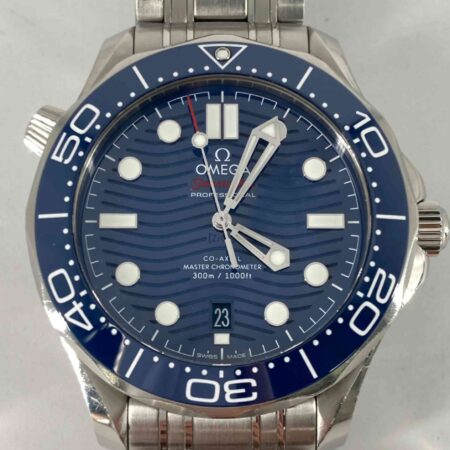 12084 - Omega - 210.30.42.20.03.001 - pre-owned conditions with MINOR signs of usage - With Card