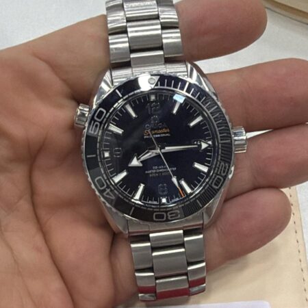 12065 - Omega - 215.30.44.21.01.001 - pre-owned conditions with MINOR signs of usage - Card & Box