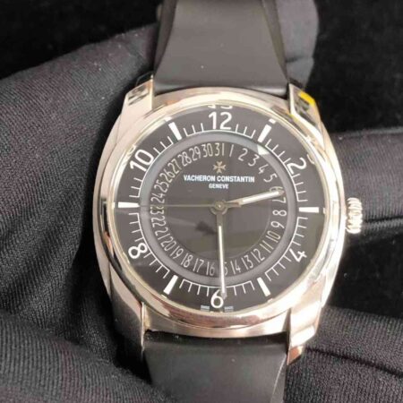 11996 - Vacheron Constantin - 4500S/000A (Black, 2018) - pre-owned conditions with MINOR signs of usage - Card & Box