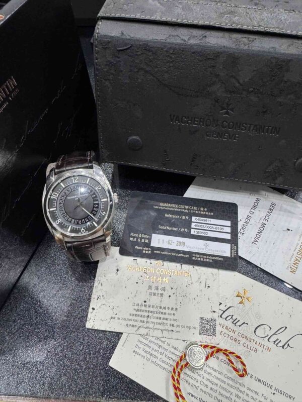 11993 - Vacheron Constantin - 4500S/000A (Black, 2018) - pre-owned conditions with MINOR signs of usage - Card & Box