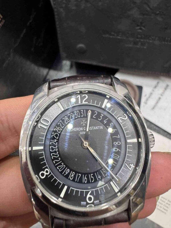 11993 - Vacheron Constantin - 4500S/000A (Black, 2018) - pre-owned conditions with MINOR signs of usage - Card & Box - Image 2