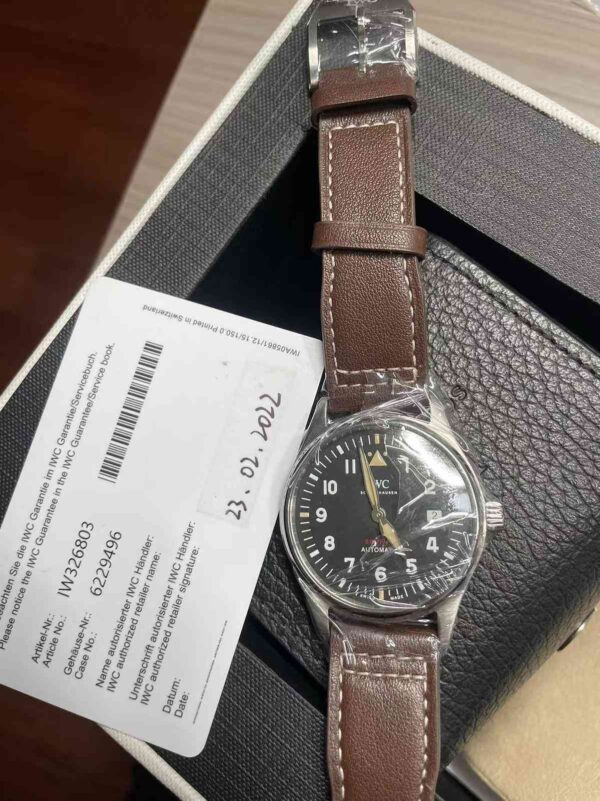 12045 - IWC - IW326803 - pre-owned conditions with MINOR signs of usage - Card & Box