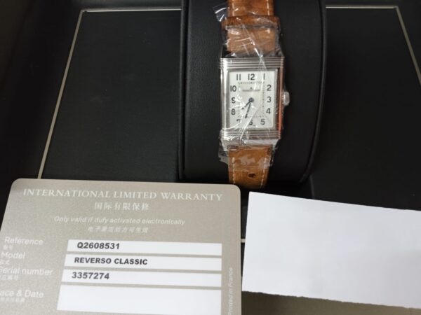 11982 - Jaeger-LeCoultre - Q2608531 - pre-owned conditions with MINOR signs of usage - Card & Box