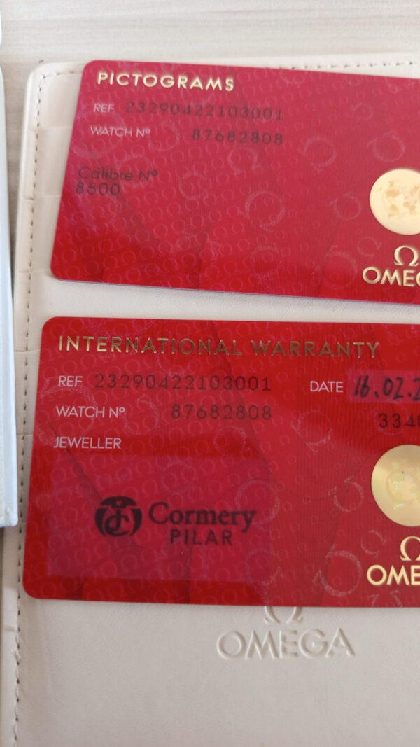 11713 - Omega - 232.90.42.21.03.001 - pre-owned conditions with MINOR signs of usage - Card & Box - Image 4