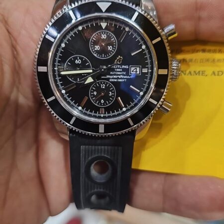 11877 - Breitling - A13320 - pre-owned conditions with MINOR signs of usage - Card & Box