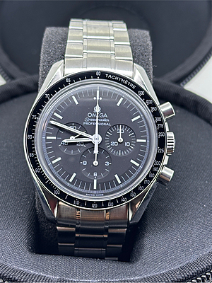 11365 - Omega - 3570.50 - Serviced and Polish - Card & Box