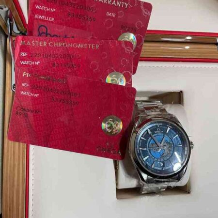 12205 - Omega - 220.10.43.22.03.001 - pre-owned conditions with MINOR signs of usage - Card & Box