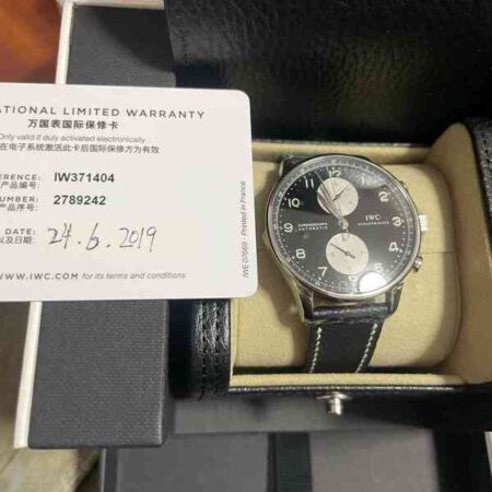 12186 - IWC - IW371404 - pre-owned conditions with MINOR signs of usage - Card & Box