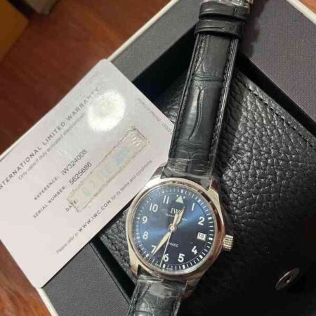 12178 - IWC - IW324008 - pre-owned conditions with MINOR signs of usage - Card & Box