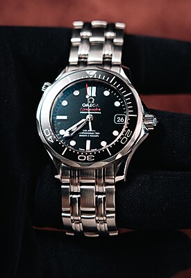 10439 - Omega - 212.30.36.20.01.002 - Serviced and Polished - With Card