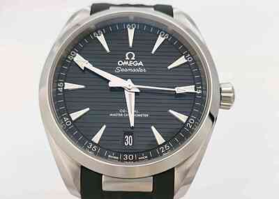 12257 - Omega - 220.12.41.21.01.001 - pre-owned conditions with MINOR signs of usage - Card & Box