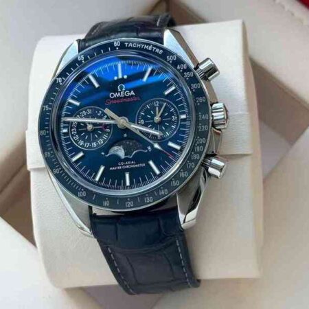 12299 - Omega - 304.33.44.52.03.001 - pre-owned conditions with MINOR signs of usage - Card & Box