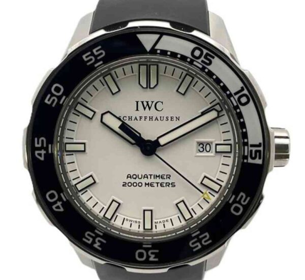 11610 - IWC - IW356806 - pre-owned conditions with MINOR signs of usage - With Card