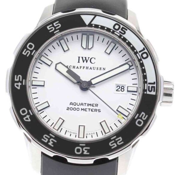 11864 - IWC - IW356806 - pre-owned conditions with MINOR signs of usage - With Card