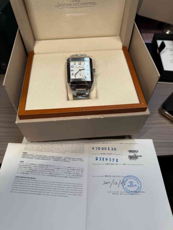 11890 - Jaeger-LeCoultre - Q7008120 - pre-owned conditions with MINOR signs of usage - Card & Box