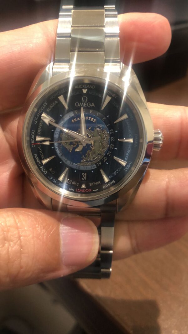 11888 - Omega - 220.10.43.22.03.001 - pre-owned conditions with MINOR signs of usage - Card & Box