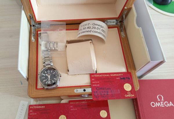 11317 - Omega 215.30.40.20.01.001 (2018) - pre-owned conditions with MINOR signs of usage - Card & Box - Image 5