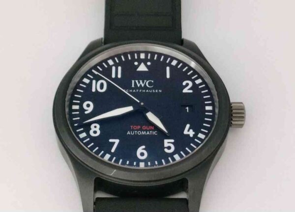 11563 - IWC - IW326901 (Extra strap) - pre-owned conditions with MINOR signs of usage - Card & Box