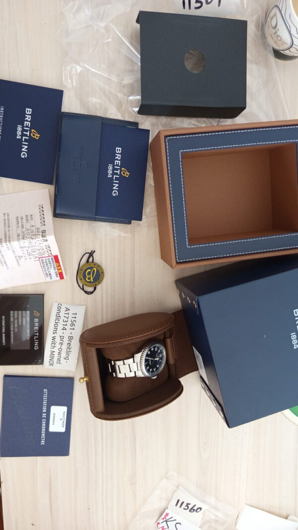 11561 - Breitling - A17314 - pre-owned conditions with MINOR signs of usage - Card & Box - Image 3