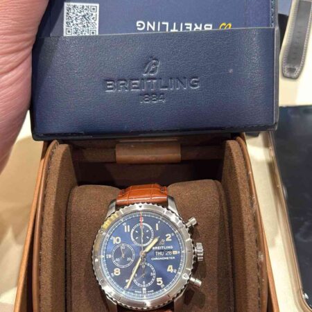 11520 - Breitling - A13316 - pre-owned conditions with MINOR signs of usage - Card & Box