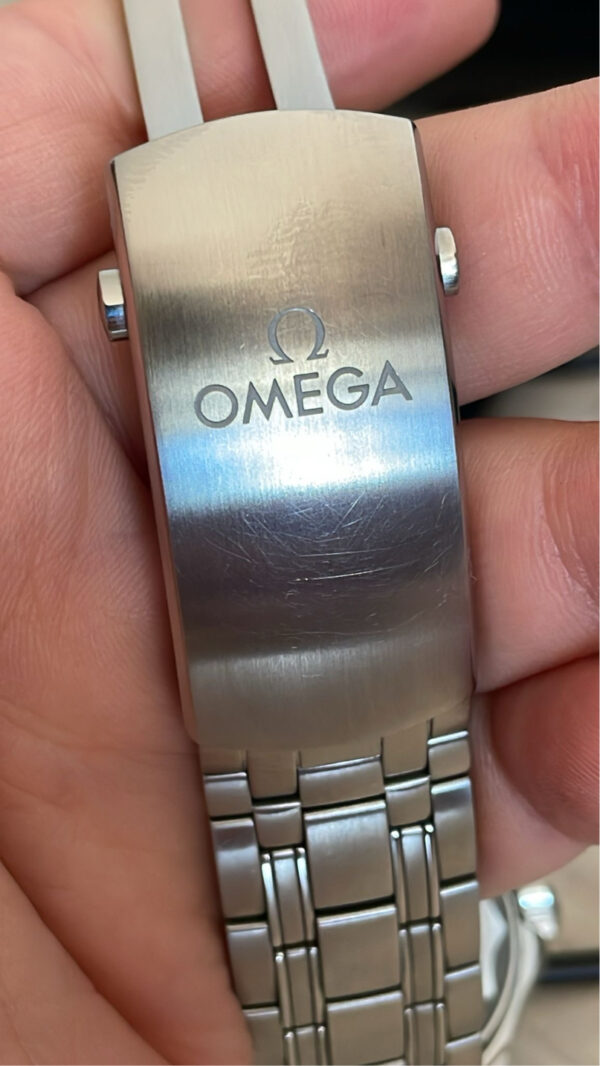 11486 - Omega - 210.30.42.20.06.001 - pre-owned conditions with MINOR signs of usage - Card & Box - Image 6