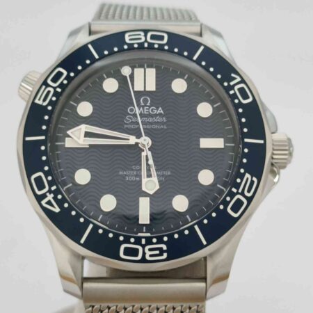 11846 - Omega - 210.30.42.20.03.002 (2024) - Like New - Card & Box