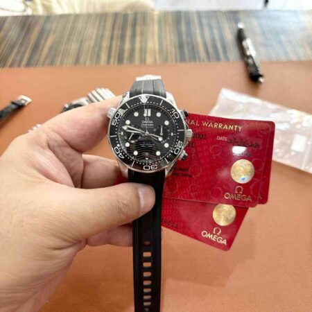 11739 - Omega - 210.32.44.51.01.001 - Repaired- Card & Box