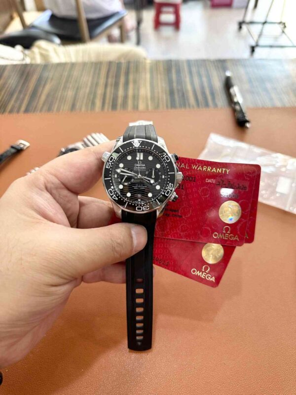 11739 - Omega - 210.32.44.51.01.001 - Repaired- Card & Box