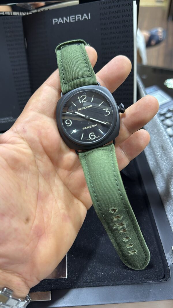 12385 - Panerai - PAM00612 - pre-owned conditions with MINOR signs of usage - Card & Box