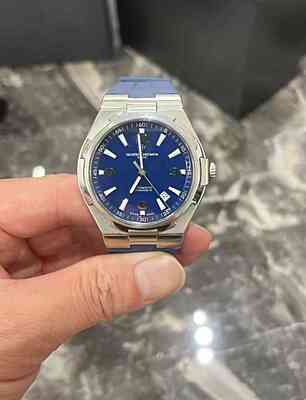 12602 - Vacheron Constantin - 47040 (Blue) - pre-owned conditions with MINOR signs of usage - With Card