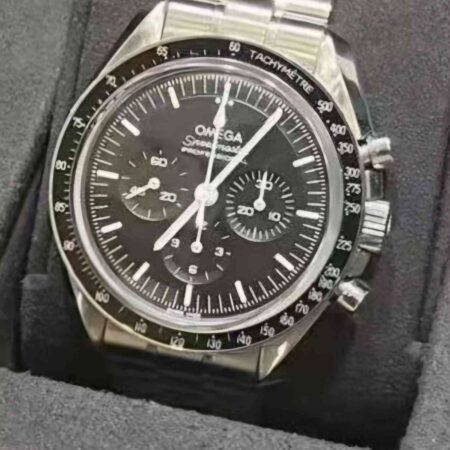 12489 - Omega - 310.30.42.50.01.002 - pre-owned conditions with MINOR signs of usage - Card & Box